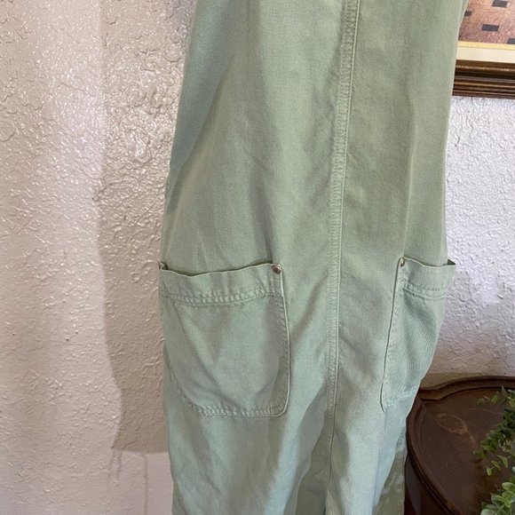 A.M.I ~ Mint Green Distressed Jumper ~ Size M - Picture 4 of 8